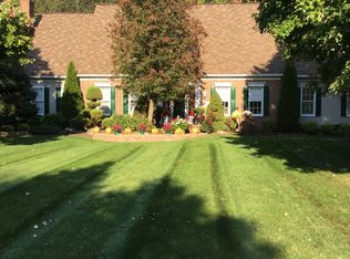 5699 Canyon Ridge Dr, Painesville, OH 44077
