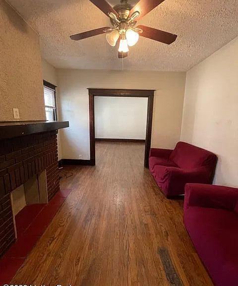 516 Colorado Ave — Photo 8