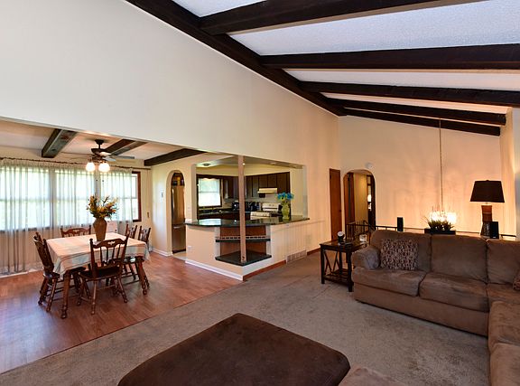 5th image of 10112 W Wyer St