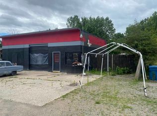 4560 N Meridian Rd, Hope, MI 48628