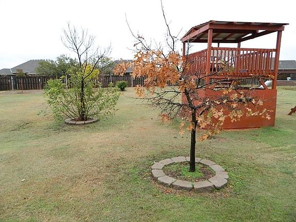 4th image of 15 NW Havenshire Cir