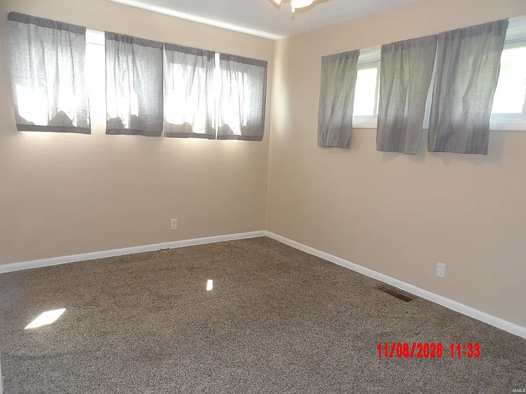 810 W Lincoln St — Photo 21