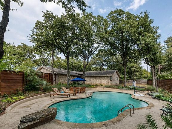 4th image of 2908 Westlake Ct