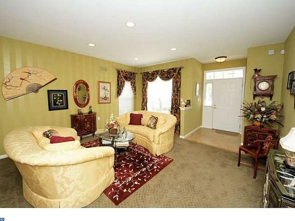 4th image of 404 Blanketflower Ln