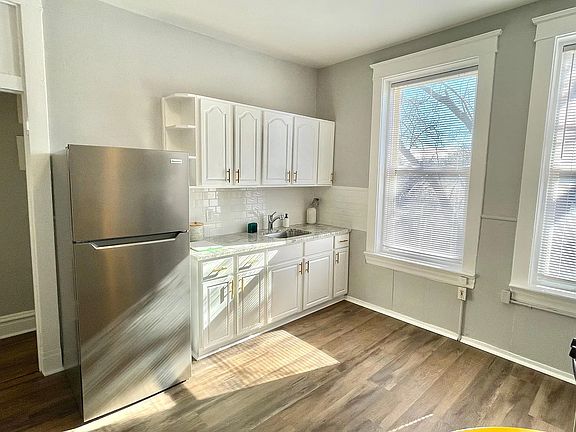 5th image of 3298 Gravois Ave #A