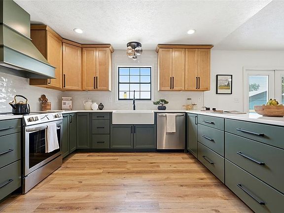 4th image of 4351 NE 210TH AVENUE
