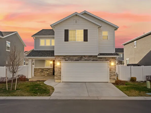 1614 W Parkview Dr, Syracuse, UT 84075