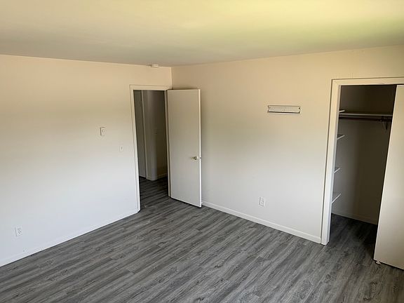 2nd image of 1060 & 1062 N Highland Ave