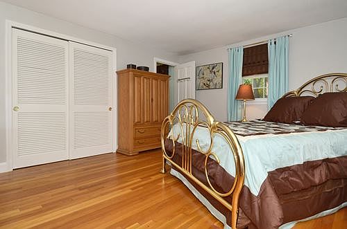 2nd image of 8 Andrews Rd