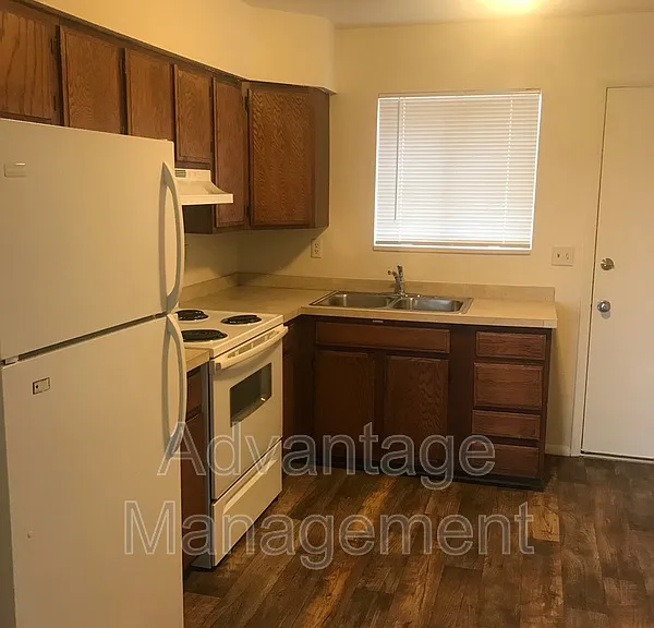 2196 S Nevada Ave — Photo 4
