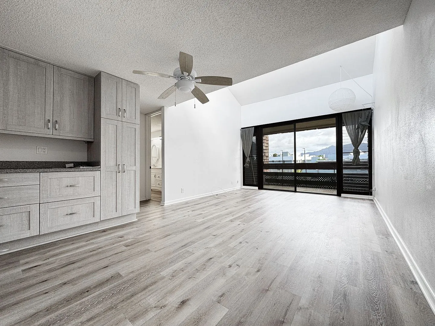 Pet Friendly Kailua Condo with A/C — Photo 1