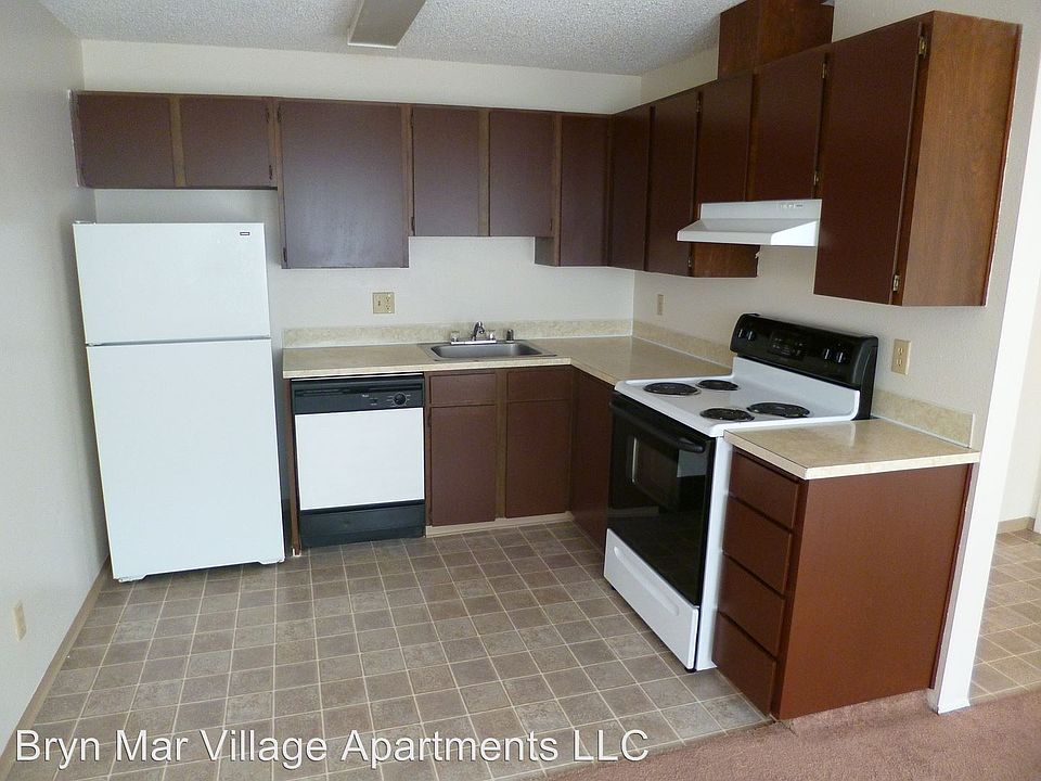1st image of 1809 S 82nd St APT 5