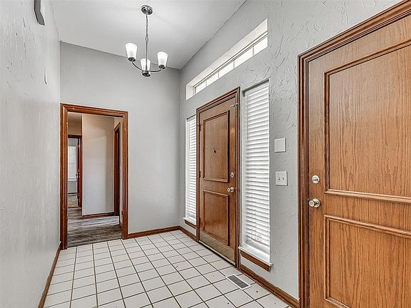 4th image of 1125 Richmond Rd