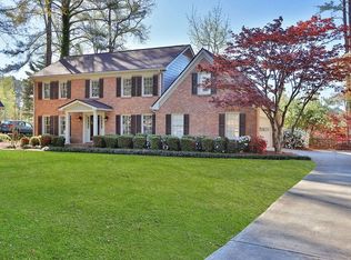 5272 Lanford Springs Ct SW, Lilburn, GA 30047