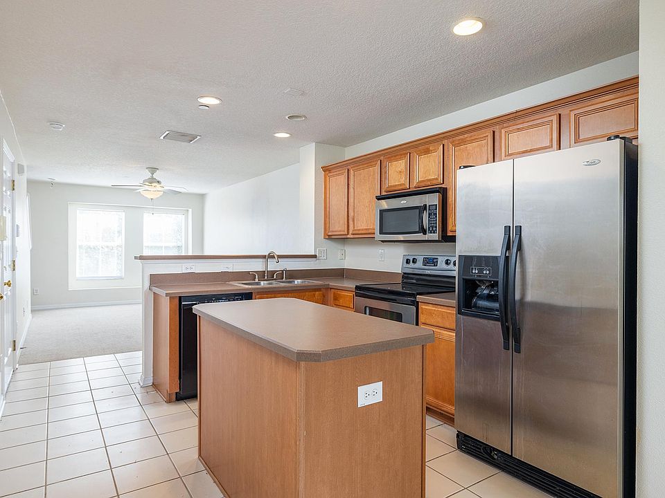 Kitchen/Living Room