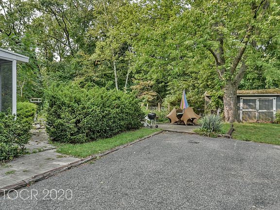 2nd image of 10 Orchard St #26