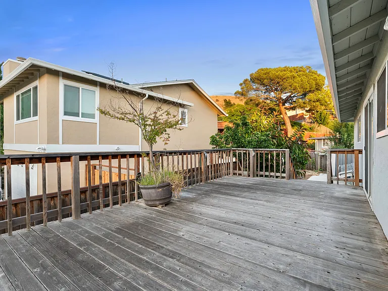 430 Monaco Ave — Photo 36
