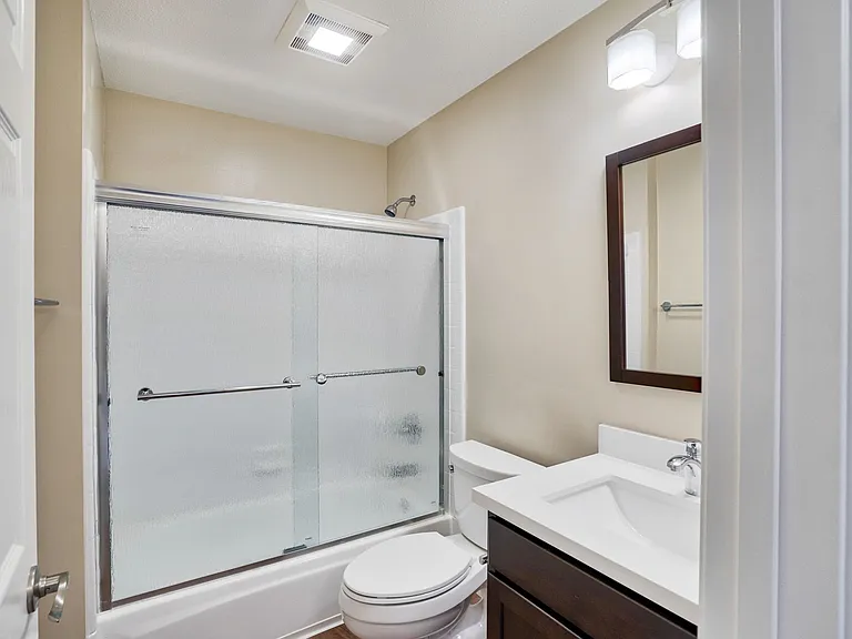 Cypress Pointe — Photo 19