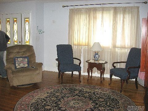 5th image of 9 Weldon Ln