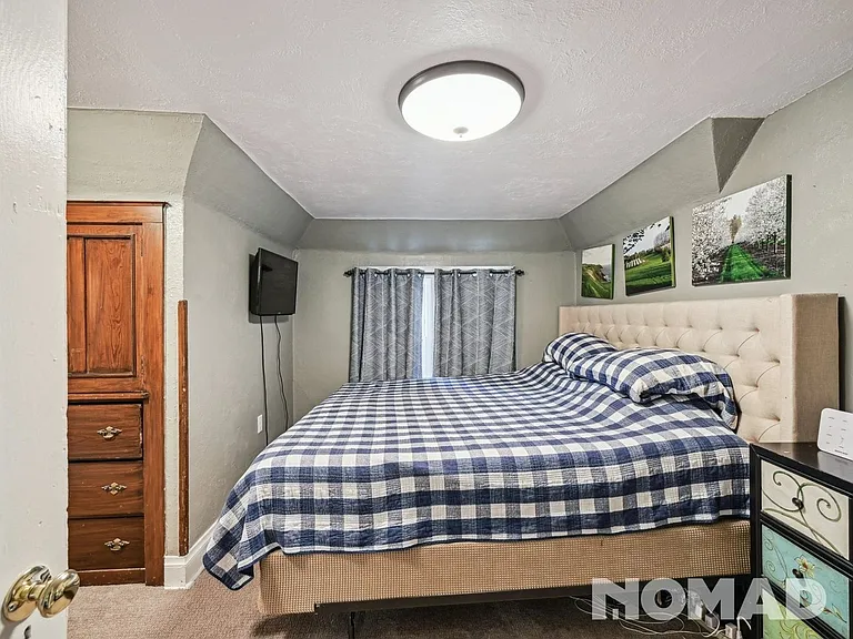 220 S Emerson St — Photo 12
