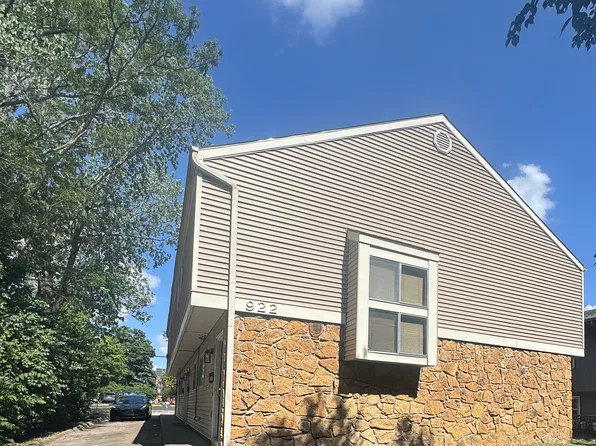 922 Tennessee St APT 1, Lawrence, KS 66044