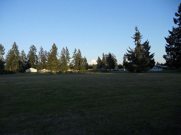 4th image of 20902 44th Ave E