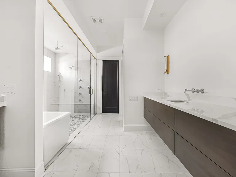 10119 Laurier Ln — Photo 39