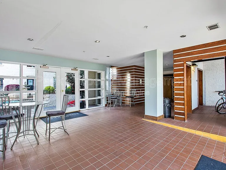 Poythress Apartments — Photo 52