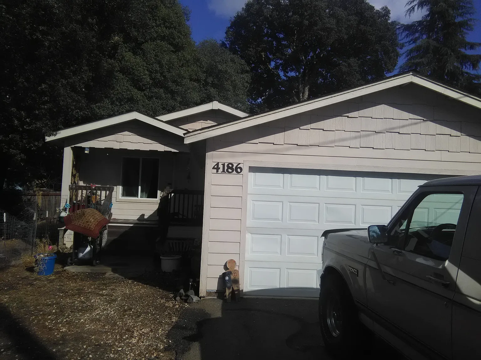 4186 Lasky Ave photo 1