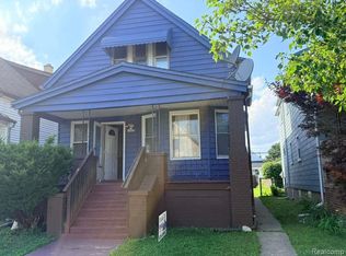1957 Yemans St, Hamtramck, MI 48212