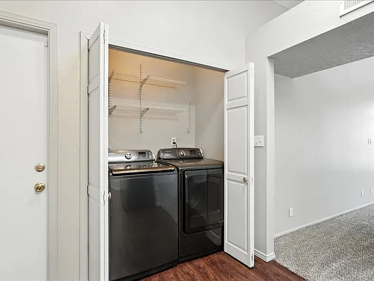 7901 Cockatoo Ln NE — Photo 13