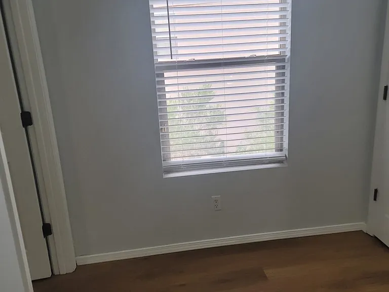 1418 Laguna Ct NE — Photo 44