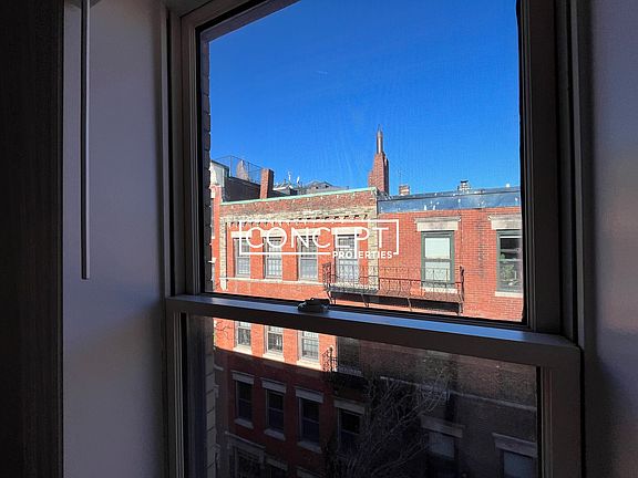 4th image of 98 Myrtle St #7CP