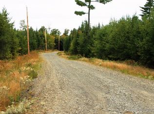 12 Tomhegan Dr, Tomhegan Twp, ME 04478