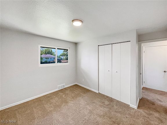 5th image of 13713 Brookdale Ave