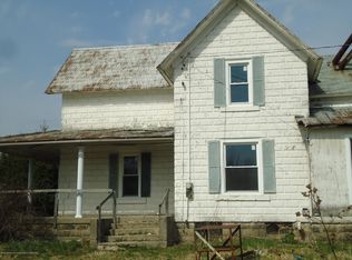 7271 Hall Rd, Bellevue, MI 49021