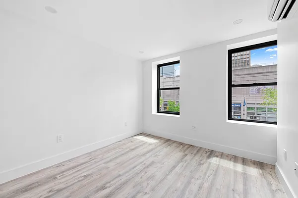 Rented by Compass | media 38