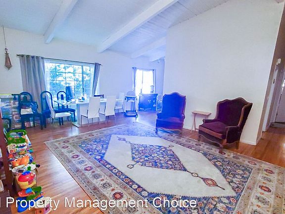 4th image of 1115 N Beverly Glen Blvd #10303732