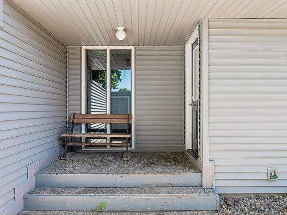 5th image of 2666 Mackubin St