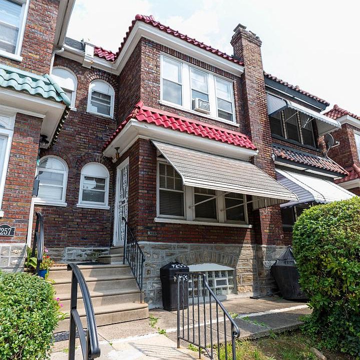 1st image of 7255 N 18th St