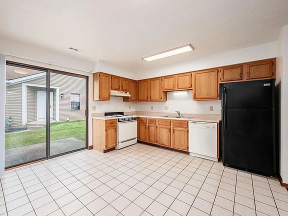 5th image of 601 Pebble Place Dr #601
