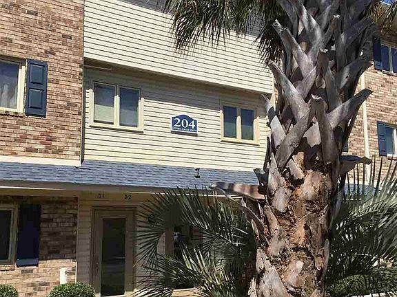2nd image of 204 Double Eagle Dr. #B-2