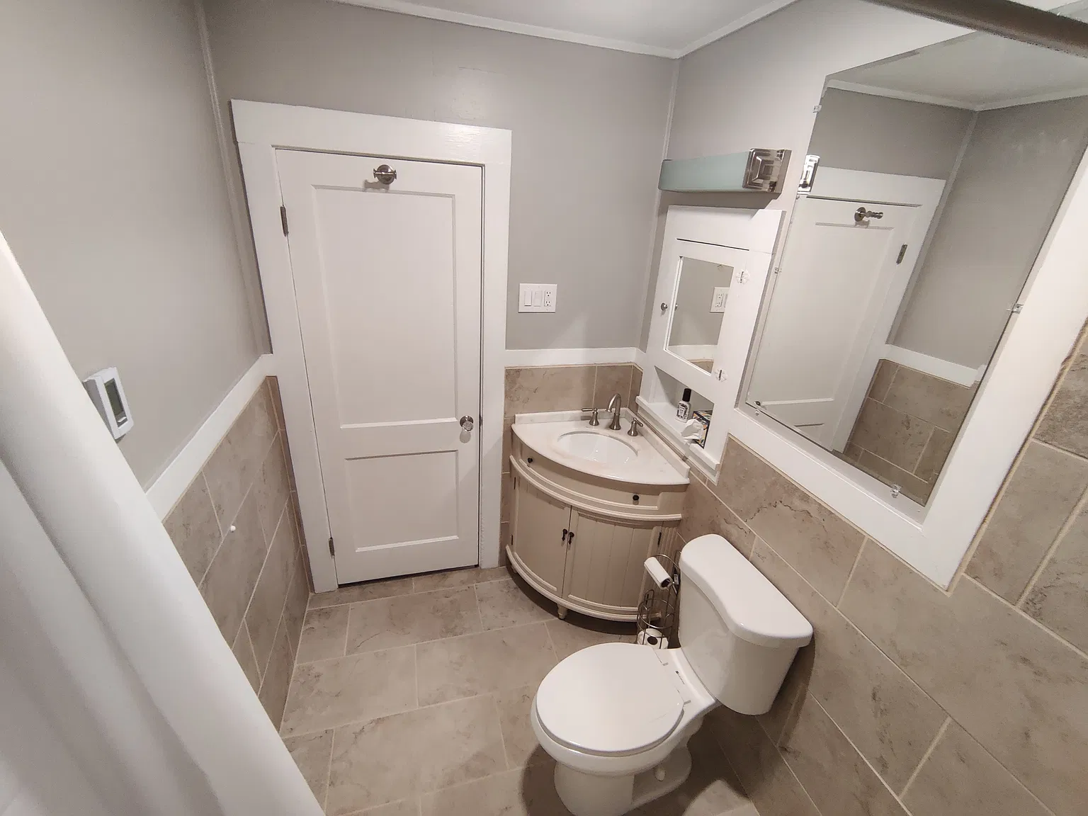 514 N Alder St — Photo 4