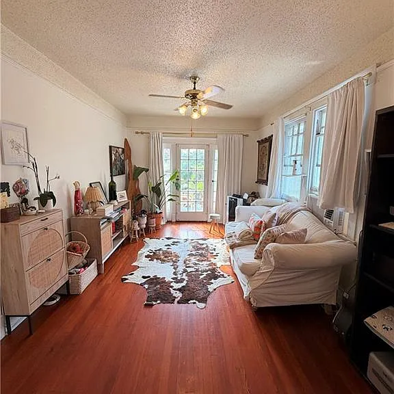 2423 Broadway St #C — Photo 2