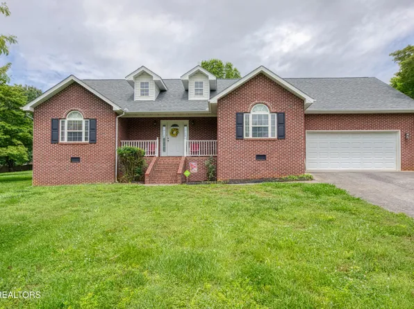 2711 Ashton Ln, Sevierville, TN 37876