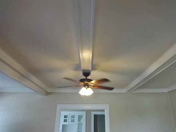 4th image of 874 Poplar St
