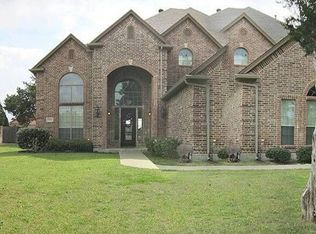 1208 W Pleasant Run Rd, Desoto, TX 75115