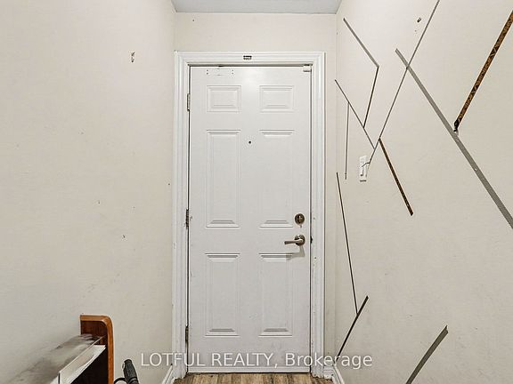2nd image of 585 Chapman Mills Dr #20