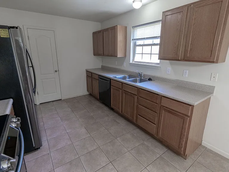 1408 Bodie Dr — Photo 10