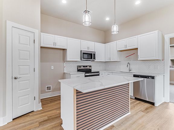 5th image of 650 Aspen Lane